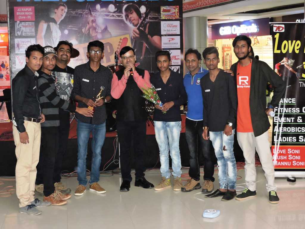 WAR OF BANDS IN CITY CENTER MALL RAIPUR ORGANIZED BY JCI RAIPUR BRAIN WASH AND JUNOON MUSICAL GROUP RAIPUR