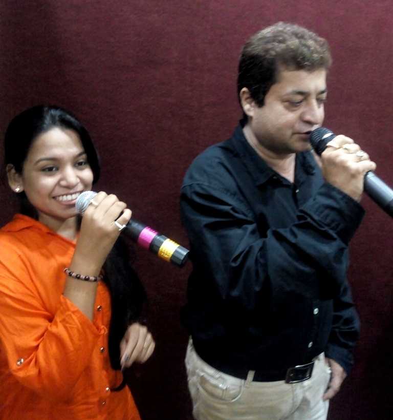 Tum Mujhe Yun Bhula Naa Paoge 