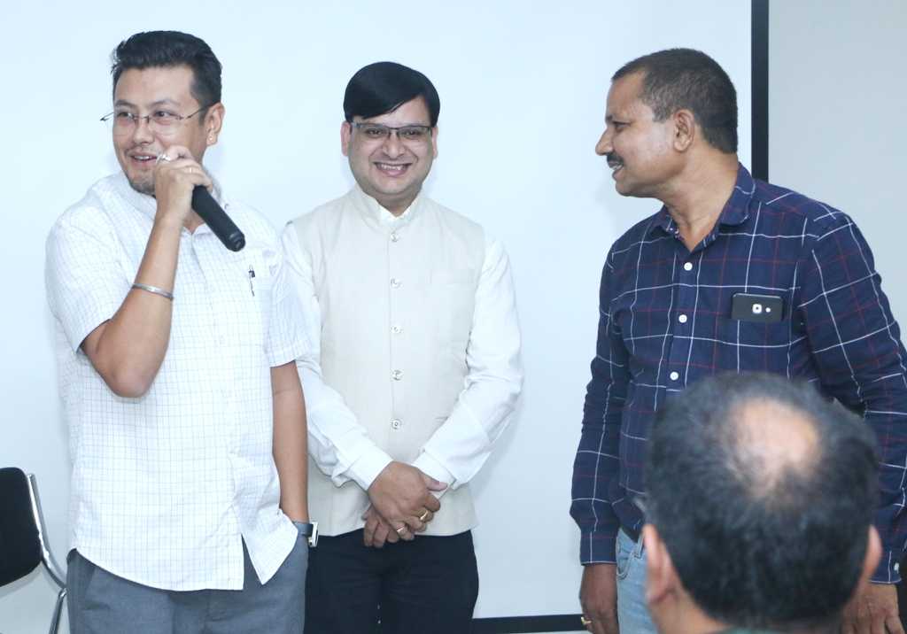 BASIC OF SINGING TRAINING PROGRAM